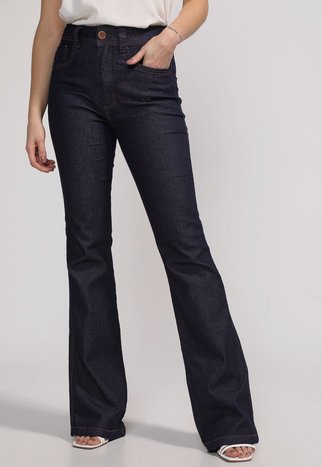 Calça Jeans Maria Valentina Bootcut Lisa Azul - Compre Agora