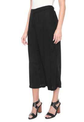 Calça Mercatto Pantacourt Lisa Preta Menor preço em Calça Mercatto Pantacourt Lisa Preta