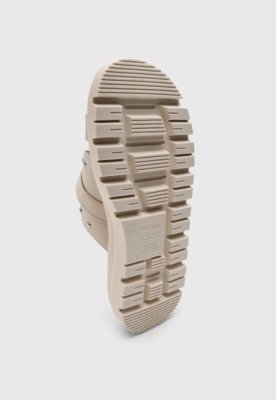 Rasteira Feminina Moleca Fivela e Tachas Off-White