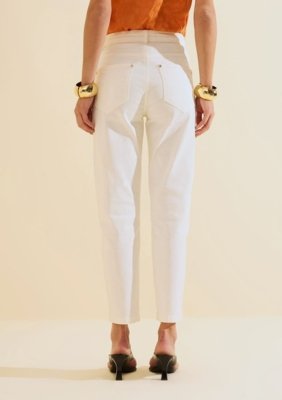 Calça Jeans Mom Aurora - Off-white