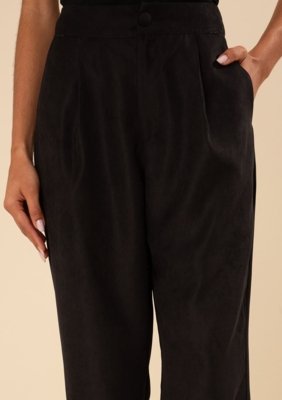 Calça Morena Rosa Cenoura Alta Preto