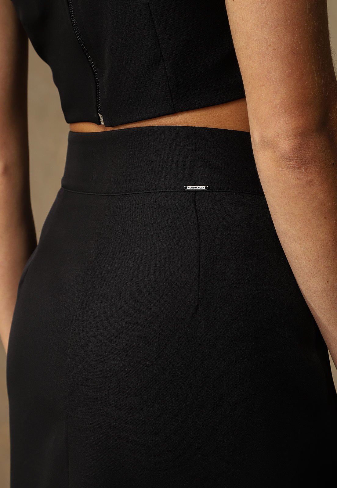 Saia Morena Rosa Midi Envelope Preta - Compre Agora | Dafiti Brasil