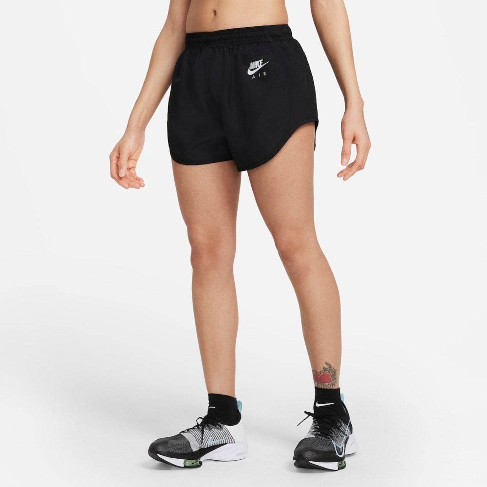 short nike dry fit feminino