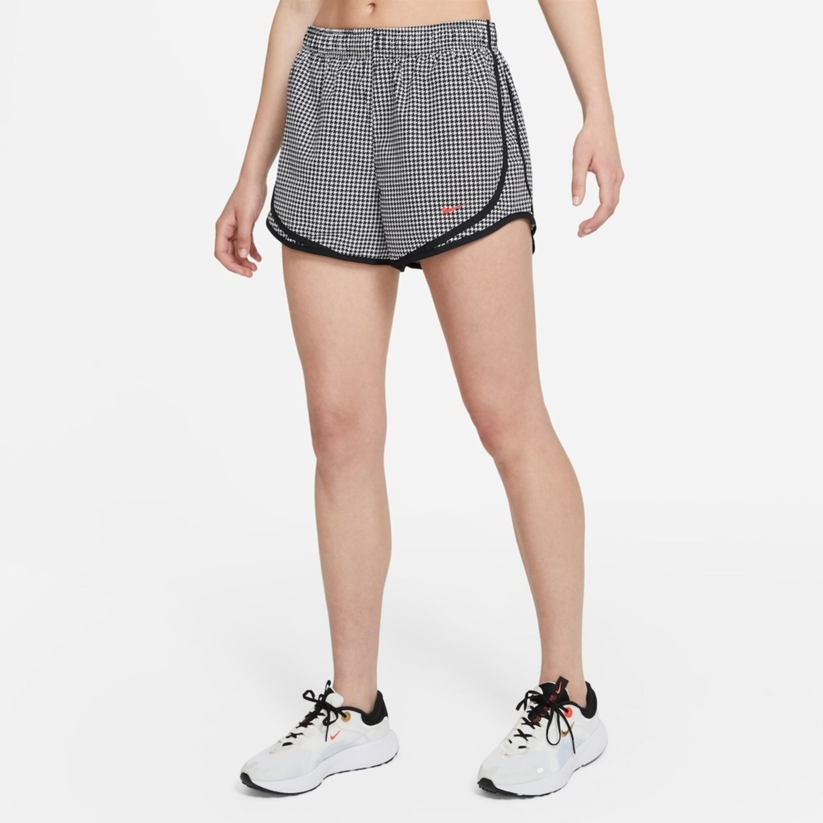 shorts nike tempo icon clash feminino