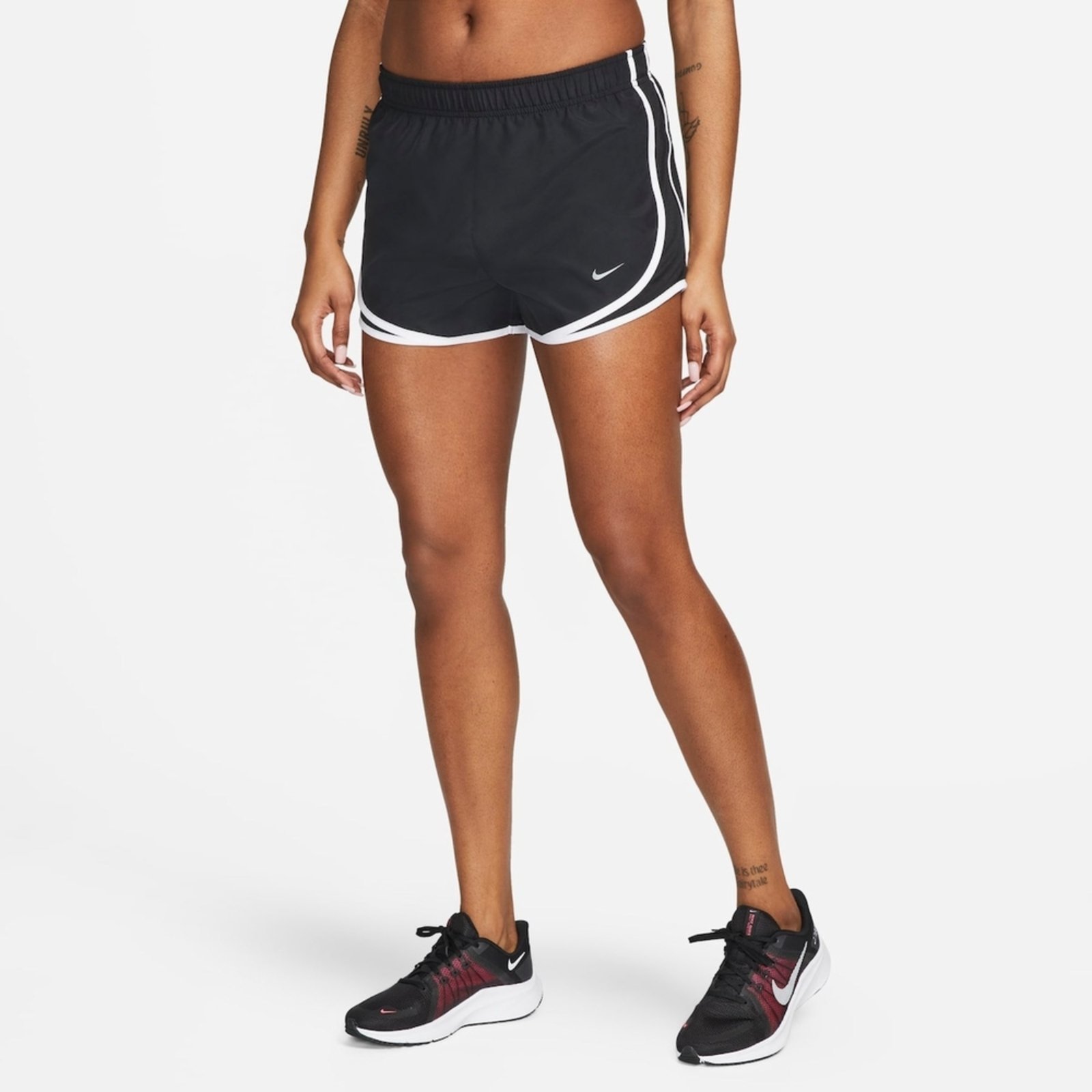 https://static.dafiti.com.br/p/Nike-Shorts-Nike-Dri-Fit-Tempo-Feminino-8045-7903629-1-zoom.jpg