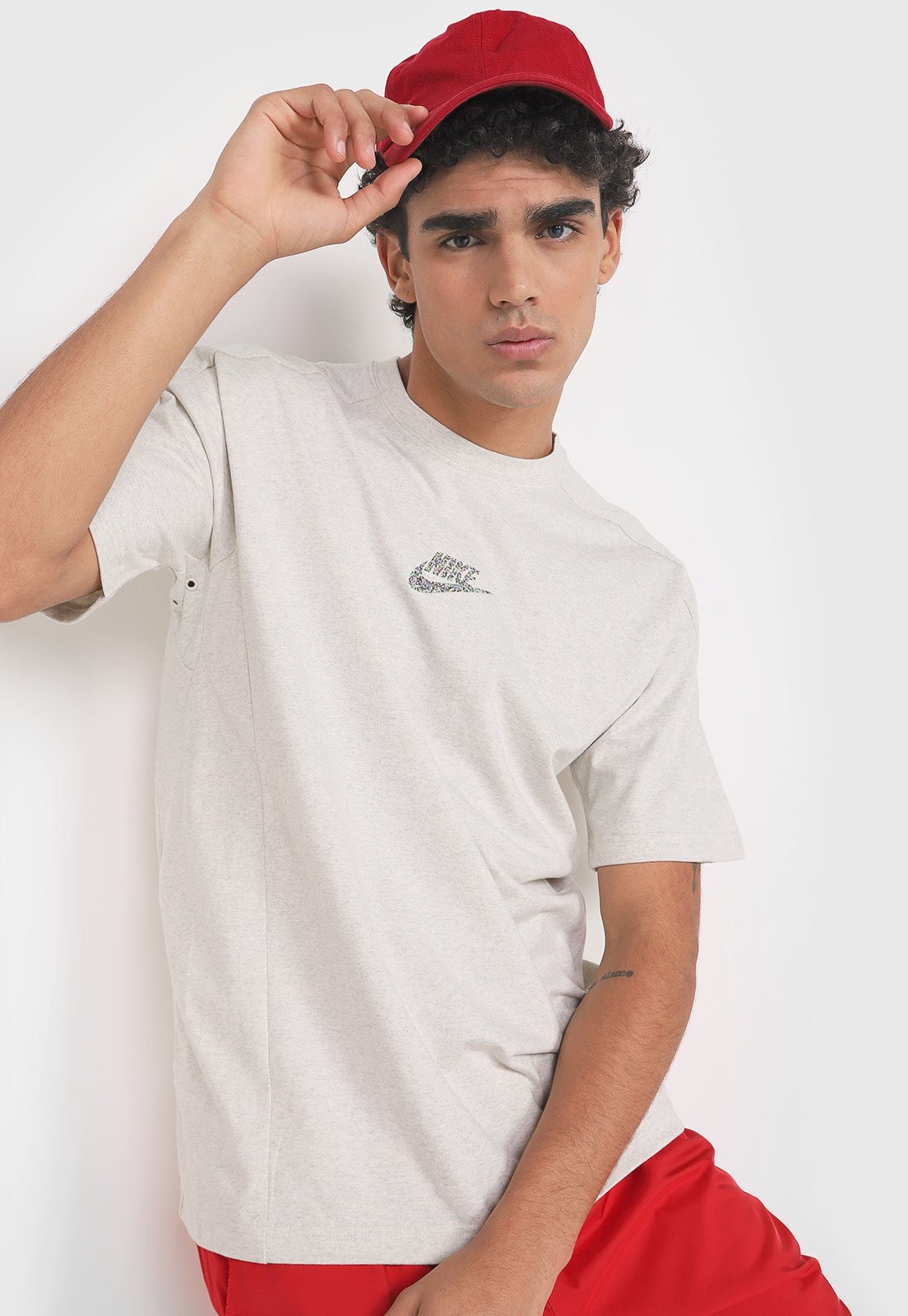 Camiseta Nike Sportswear Logo Cinza - Compre Agora