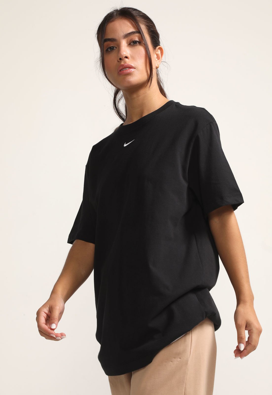 tubo Medicina Acostumbrados a Camiseta Nike Sportswear Nsw Essential Preta - Compre Agora | Kanui Brasil