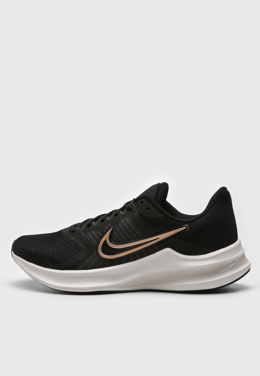 tenis nike feminino com dourado