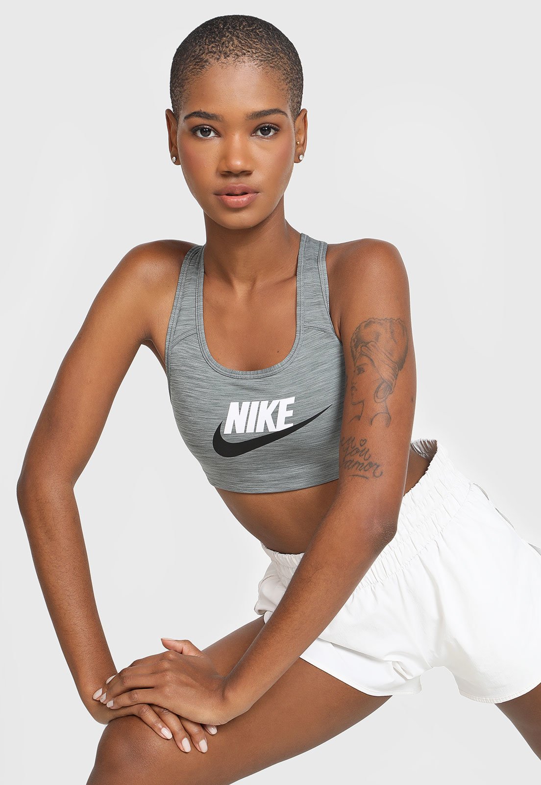 Top Nike Swoosh Futura Feminino