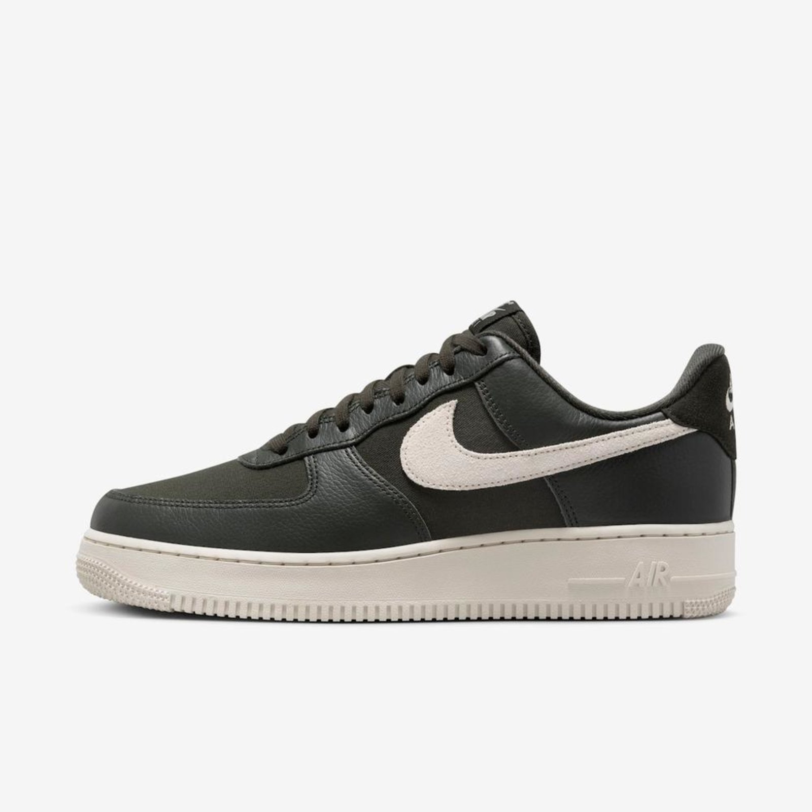 Tênis Nike Air Force 1 '07 Masculino