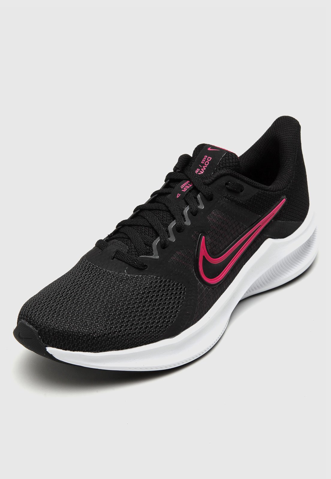 Tênis da nike hot sale preto com rosa