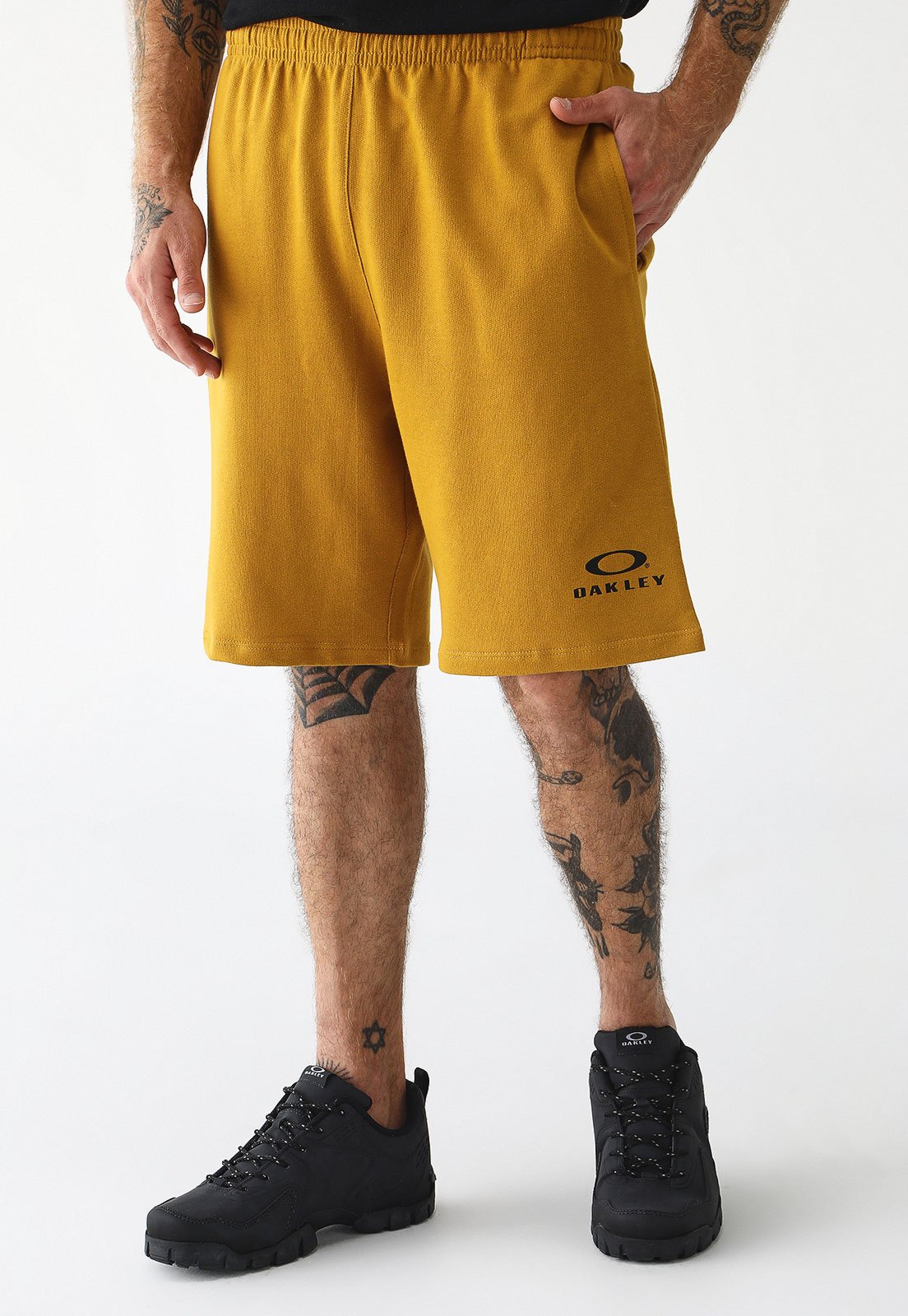 Bermuda de Moletom Oakley Reta Logo Amarela