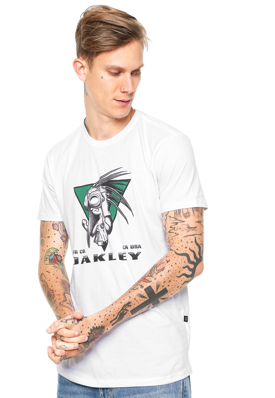 Compre Camiseta Masculina Oakley Iconic Tee Branca na Back Wash!