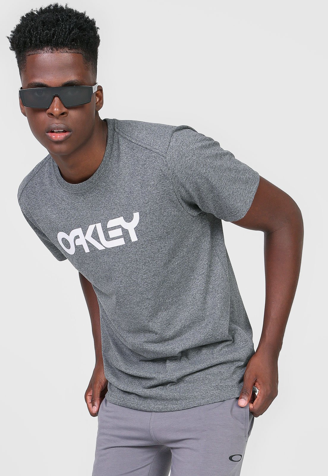 Camiseta Oakley Phantasmagoria Branca - Faz a Boa!