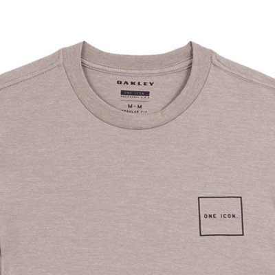 Camiseta Oakley One Icon R1 Tee