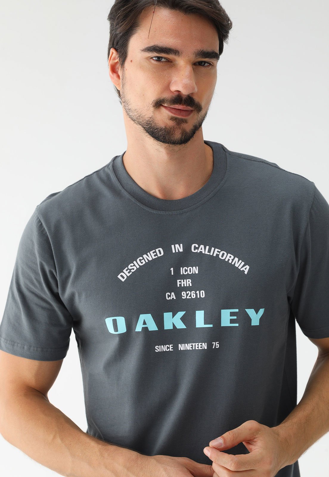 Camiseta Oakley Reta Graphic Grafite