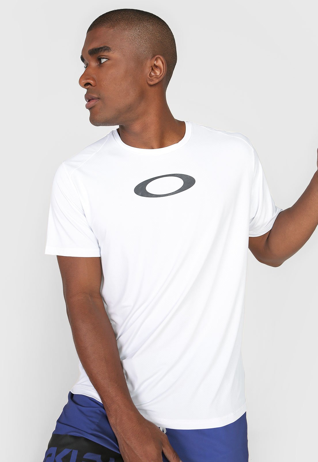 Camiseta Oakley - Branca - Refletiva - Moda Masculina