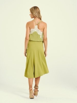 Blusa Open Verde com Renda e Alças de Amarração
