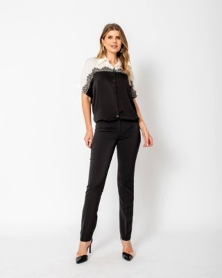 CAMISA ACETINADA COM RENDA CREME