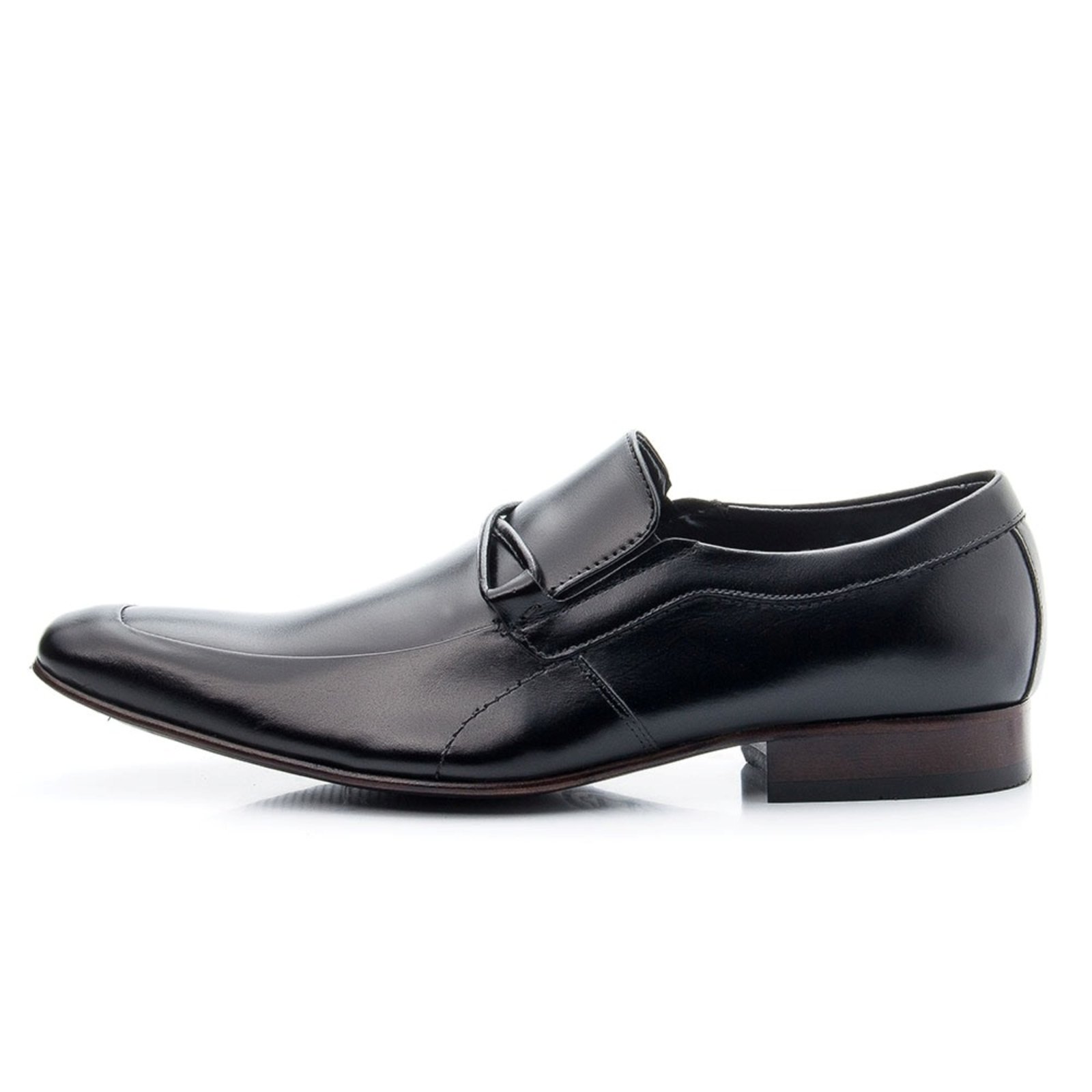 modelo de sapato preto