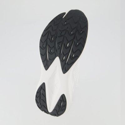 Tênis Puma Maxima Pro Branco e Preto