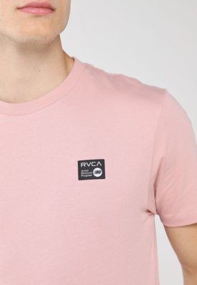 Camiseta Masculina RVCA ANP Label Rosa