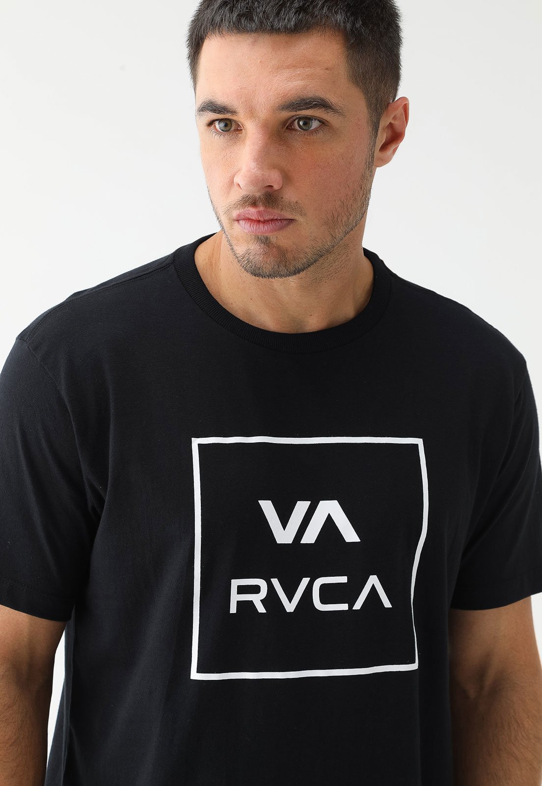 Camiseta RVCA Logo Preta