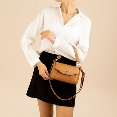 Bolsa Feminina Rafitthy Transversal Mini Flap Caramelo