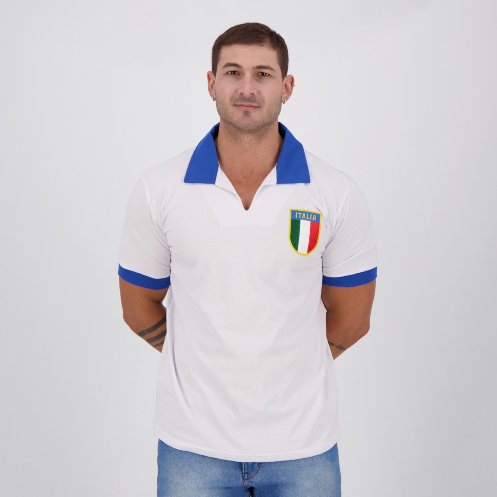 camisa branca retro