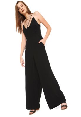 Macacão Sacada Pantalona Strappys Preto Menor preço em Macacão Sacada Pantalona Strappys Preto