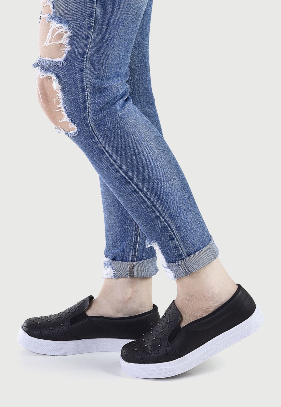 Tênis Slip On Preto Costurado - Marca Sacolei