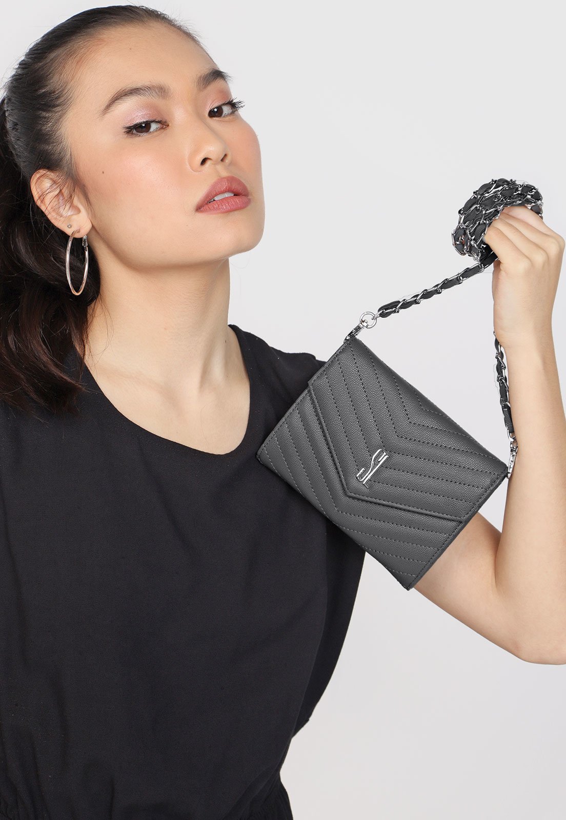 clutch cinza