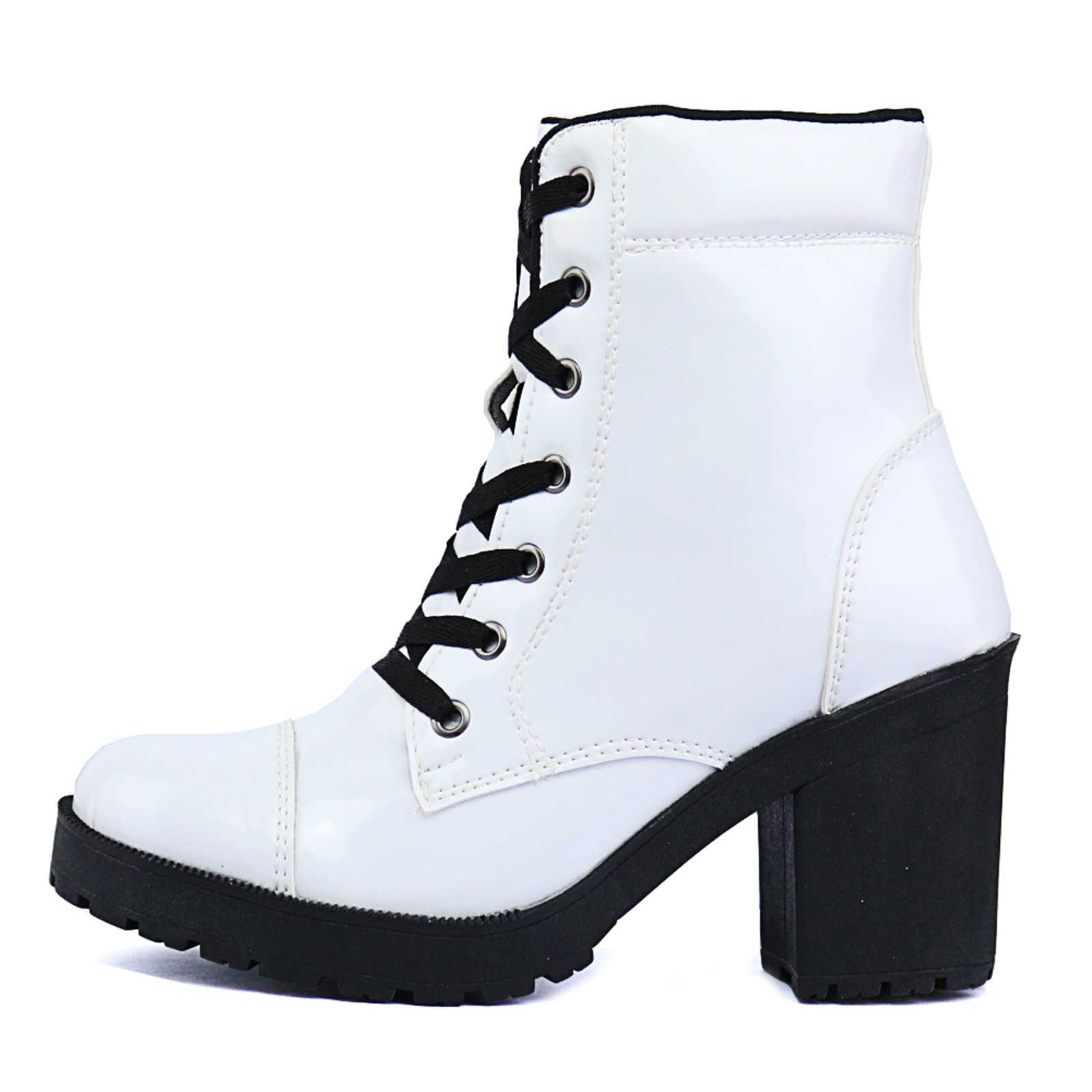 bota de verniz branca
