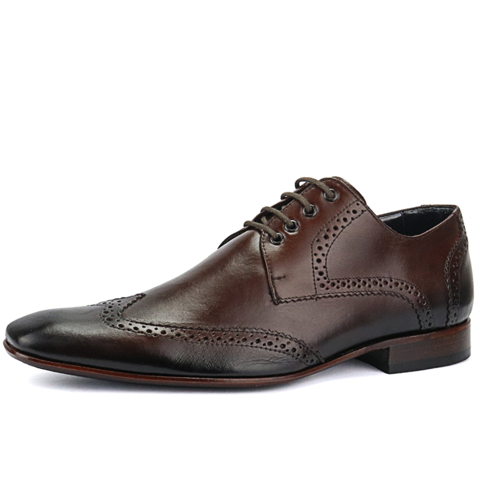 sapato brogue marrom