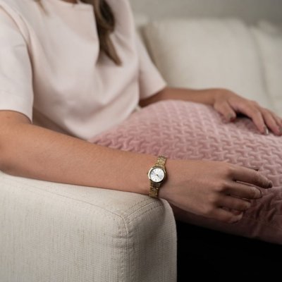 Relógio Feminino Clássico Aço Dourado Seculus