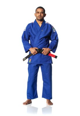 Kimono Shiroi Judô Trançadinho Azul é boa?