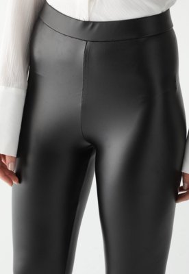 Calça TOPSHOP Ajustada Resinada Preta