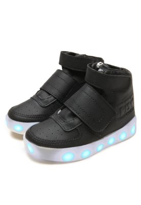 Tenis sale led menino