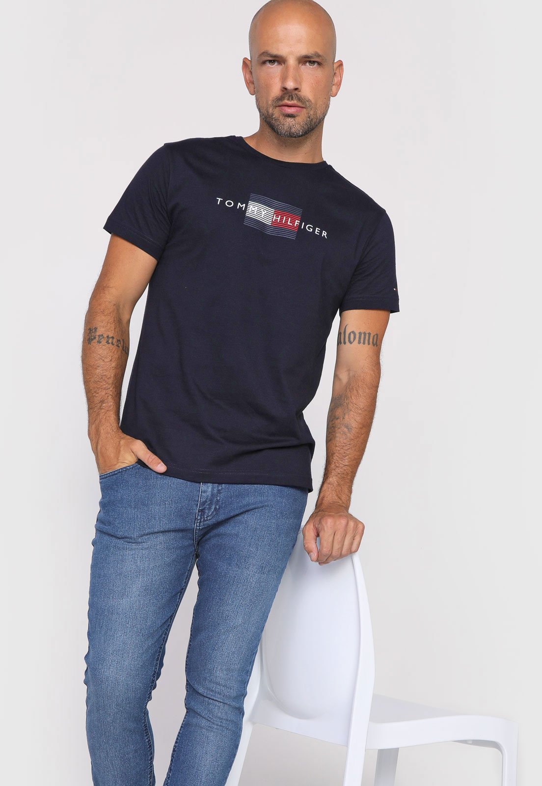 Camiseta Tommy Hilfiger Logo Azul-Marinho - Compre Agora