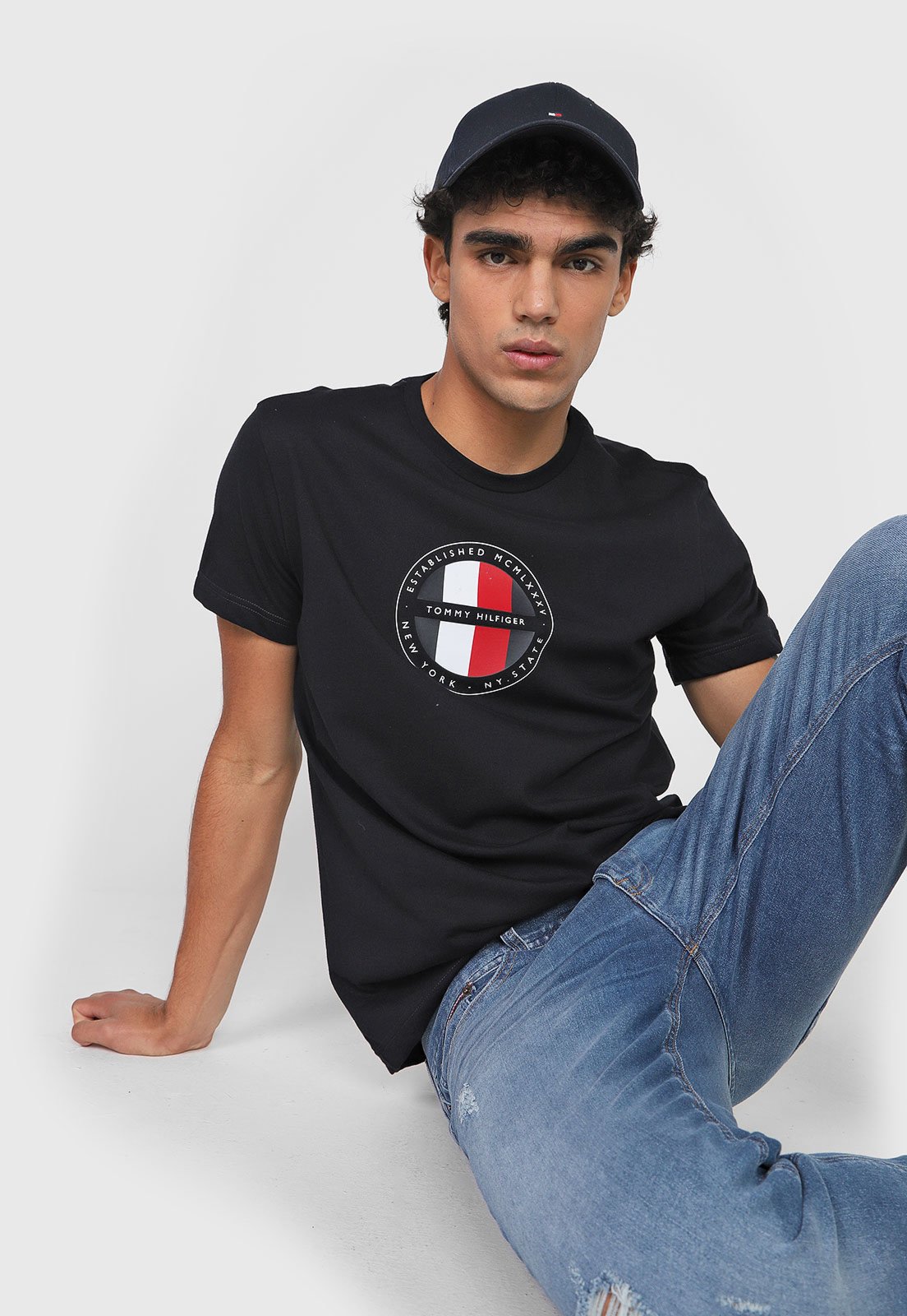 Camiseta Tommy Hilfiger Logo Preta - Compre Agora