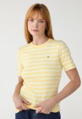 Amarelo