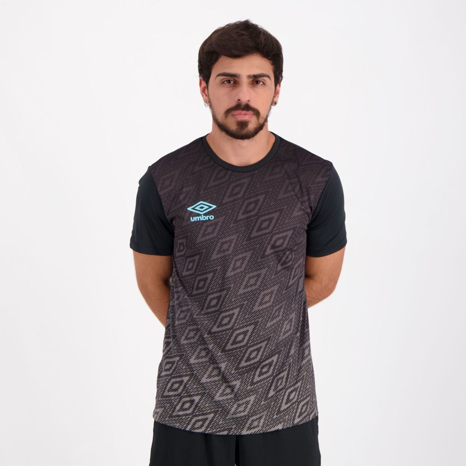 camisa preta umbro