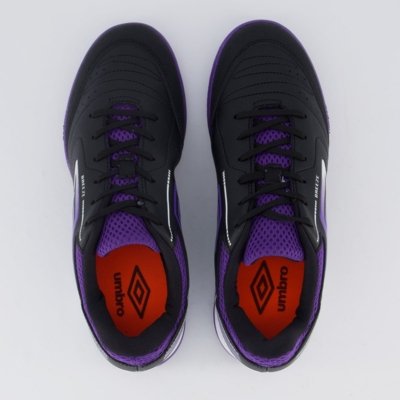 Chuteira Umbro Furious Futsal Preta e Roxo