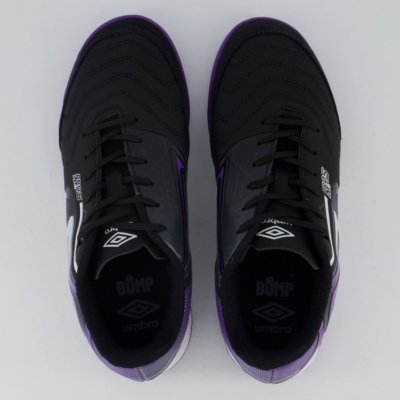 Chuteira Umbro Pro 5 Bump Club Futsal Preta e Roxa