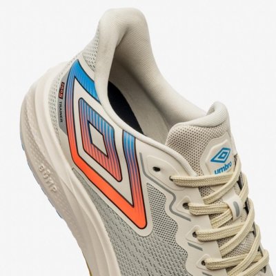 Tênis Umbro Pro 5 Trainer Incolor