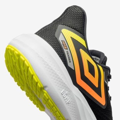 Tênis Umbro Pro 5 Trainer Incolor
