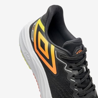 Tênis Umbro Pro 5 Trainer Incolor