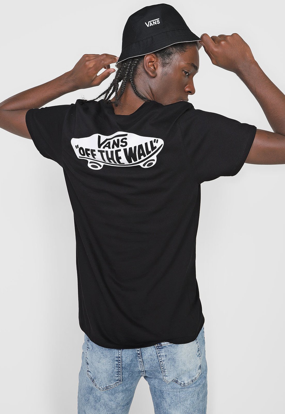 Camiseta vans off store the wall preta