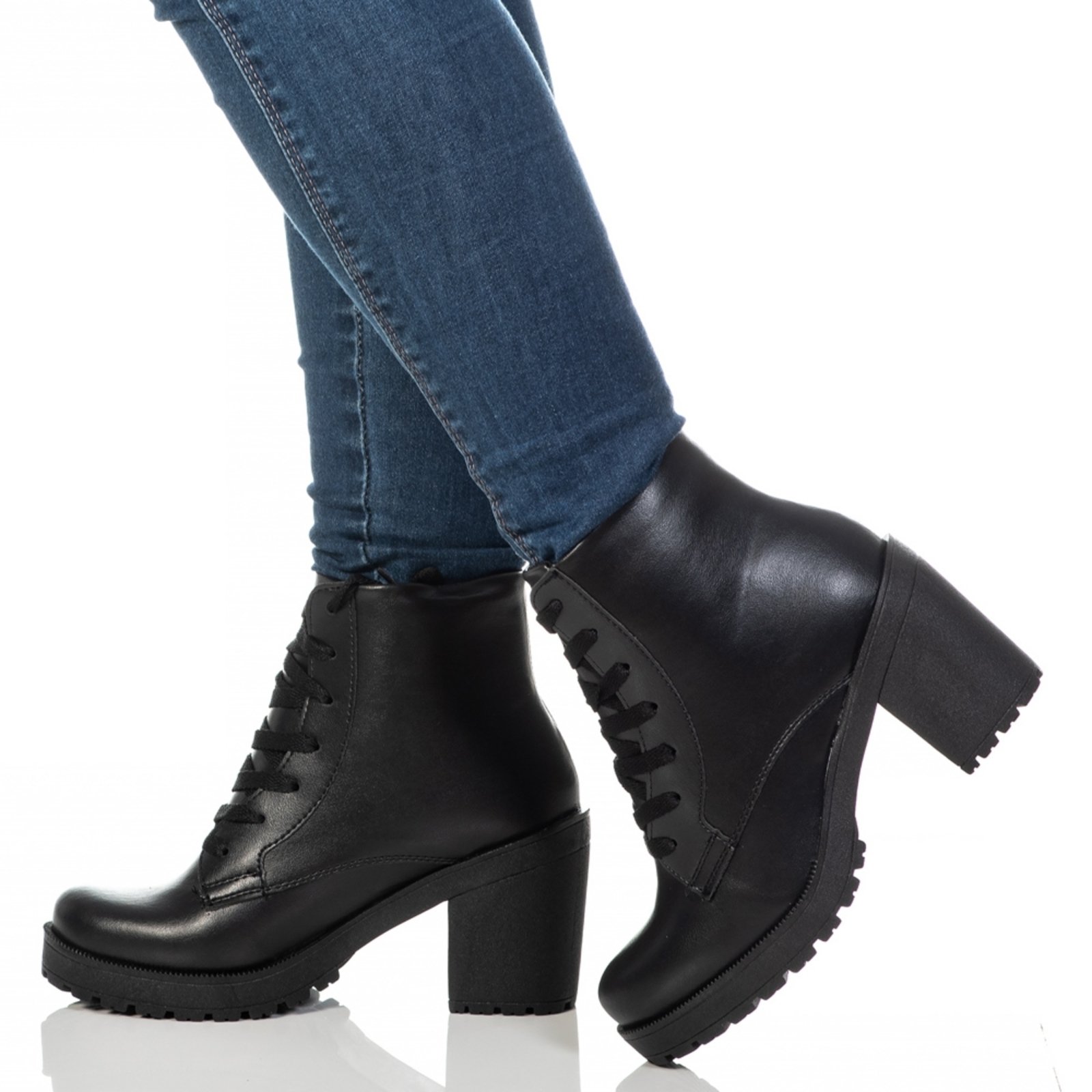 Botas cano store baixo de salto