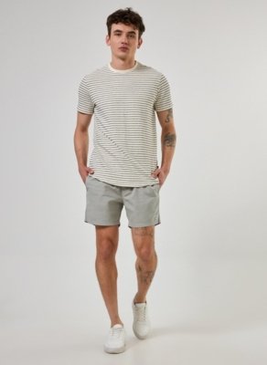 Bermuda Short Em Sarja Verde Seco